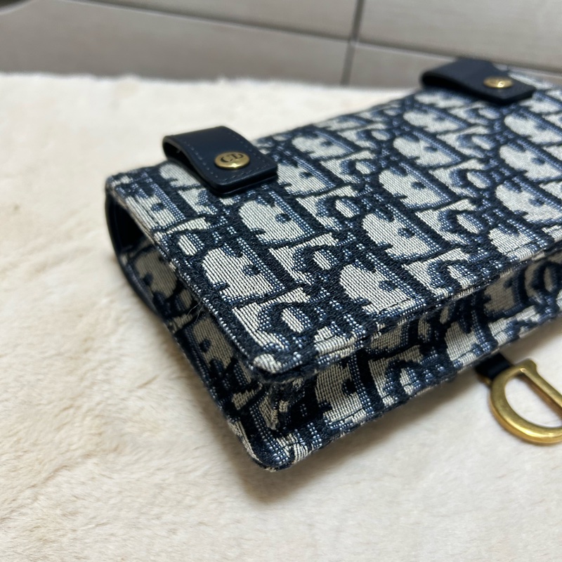 Dior迪奧 saddle 老花藍色刺繡馬鞍包單肩腰包  手拿包-9