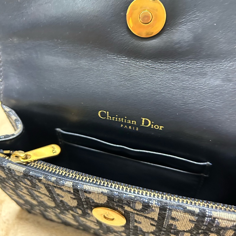 Dior迪奧 saddle 老花藍色刺繡馬鞍包單肩腰包  手拿包-12
