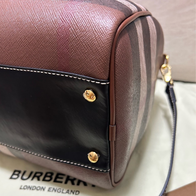 #近新 BURBERRY 巴寶莉 經典格紋皮革中型手提/斜背包(暗樺木棕色)-3
