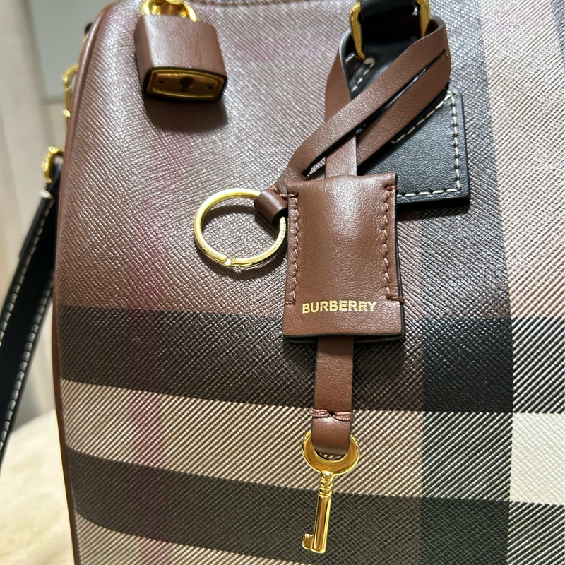 #近新 BURBERRY 巴寶莉 經典格紋皮革中型手提/斜背包(暗樺木棕色)-19