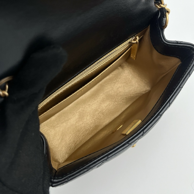 Chanel 小方胖金球鏈包-13