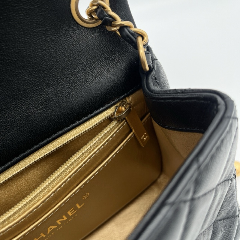 Chanel 小方胖金球鏈包-17