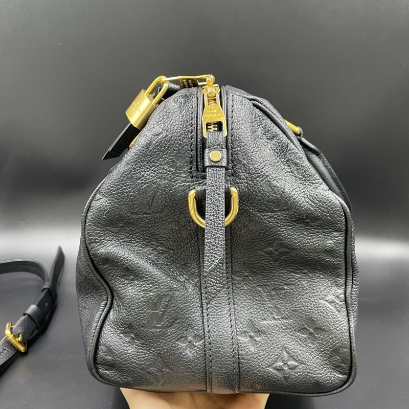 路易威登/Lv黑色全皮壓紋speedy30 30*21*17 鎖鑰匙掛牌在-4