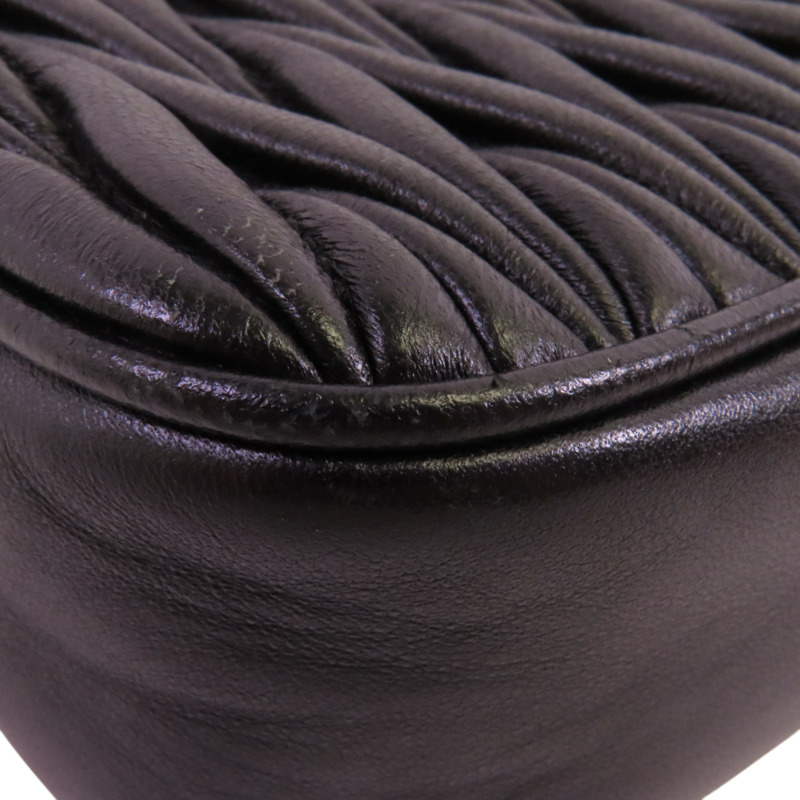 Miu Miu 羊皮皮革Shoulder Bag金扣肩背袋-10