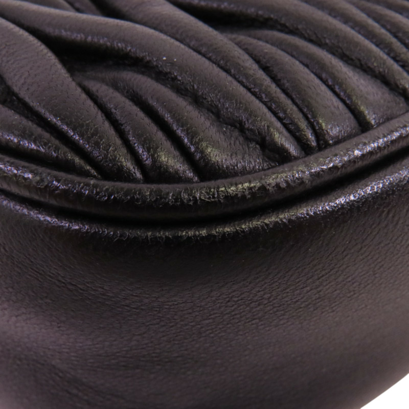 Miu Miu 羊皮皮革Shoulder Bag金扣肩背袋-12