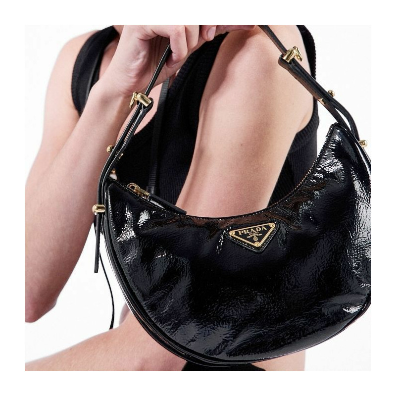 PRADA Arche Naplack漆皮肩包 F0002-15