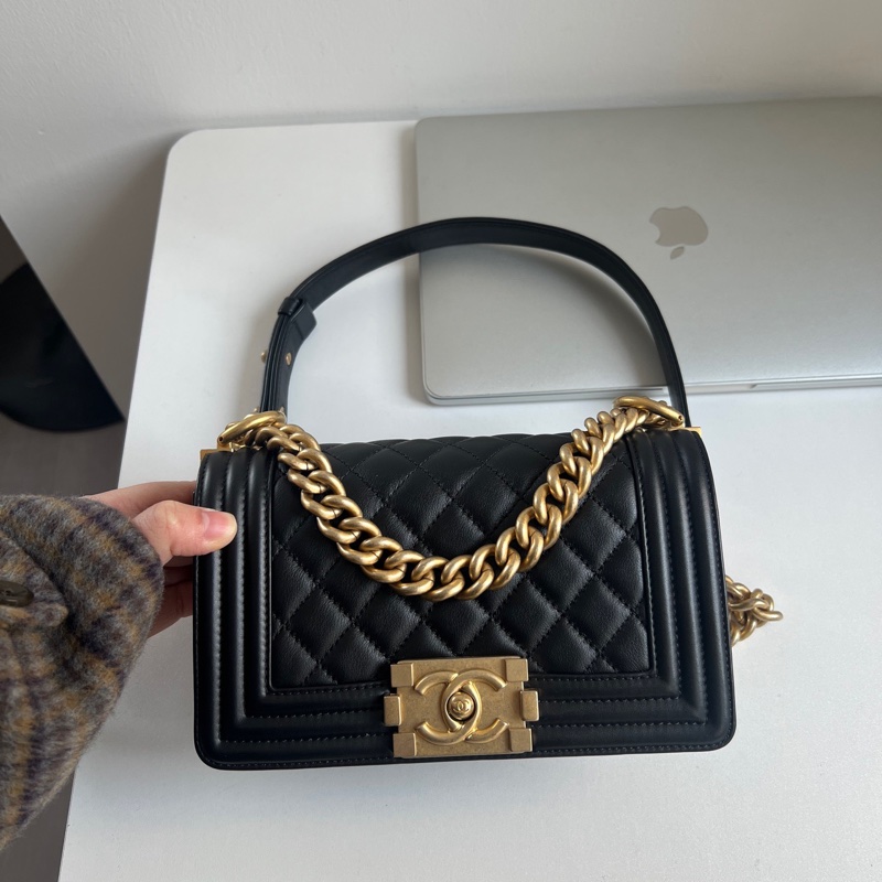 ✨Chanel 黑金Leboy 小號晶片款 99新🖤-1