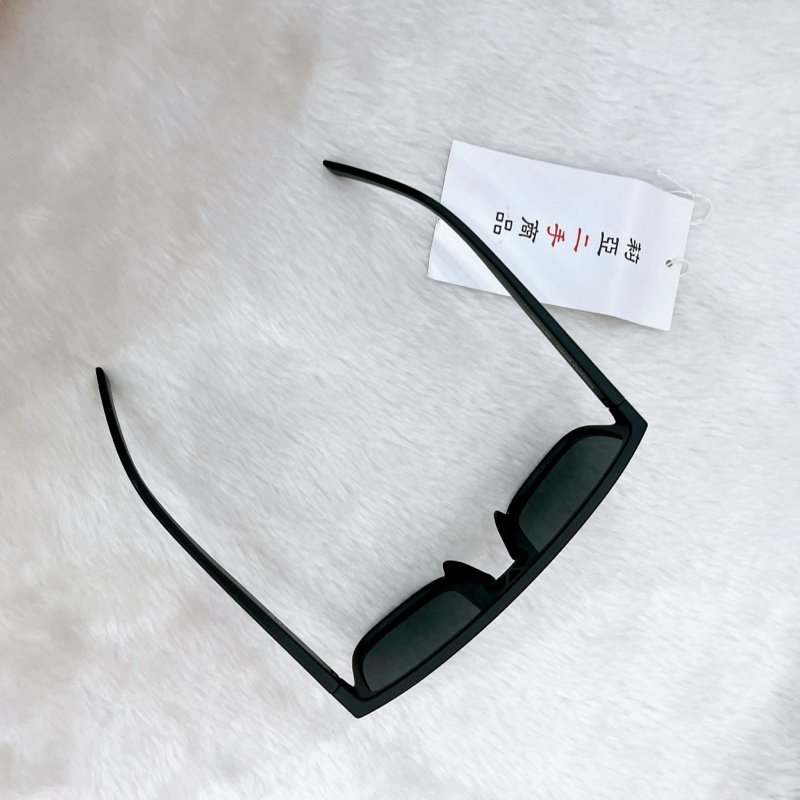 莉亞精品♡ LV 滿版老花墨鏡 二手-4