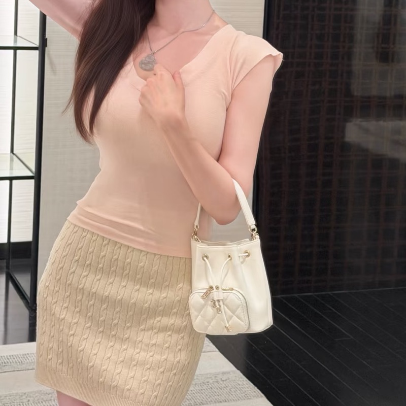 ✨Chanel 25B 白金小水桶包 晶片款🤍-1