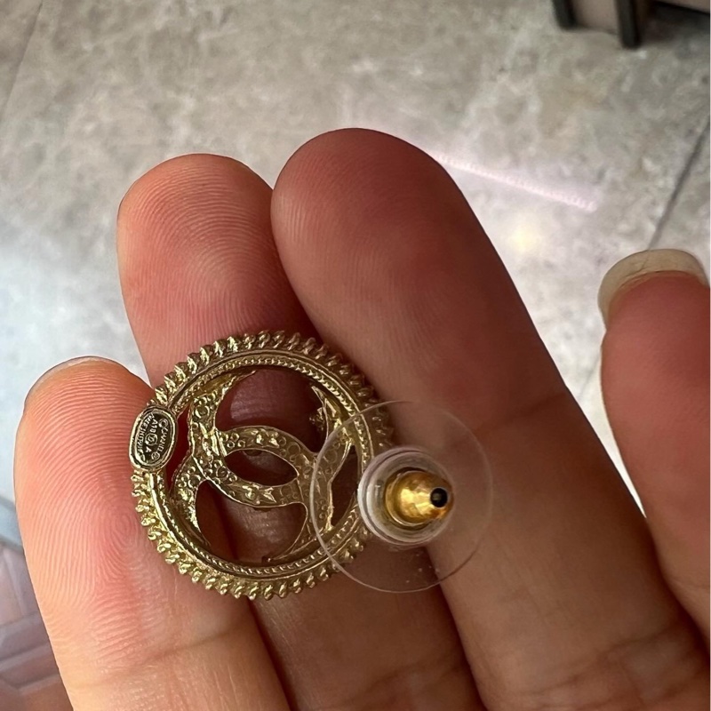 Chanel 圓形淡金色耳環-2