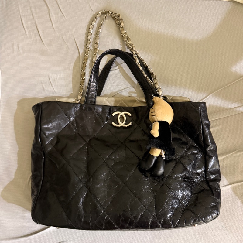 好看的實用款🖤CHANEL 香奈兒 蠟光牛皮 黑色肩背 手提 托特包-1