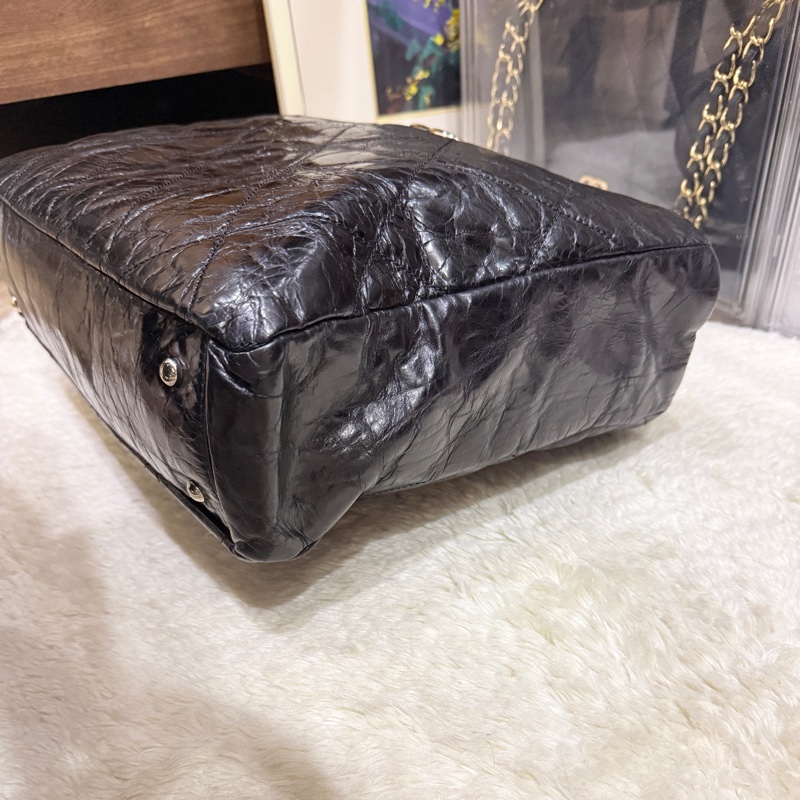 好看的實用款🖤CHANEL 香奈兒 蠟光牛皮 黑色肩背 手提 托特包-17