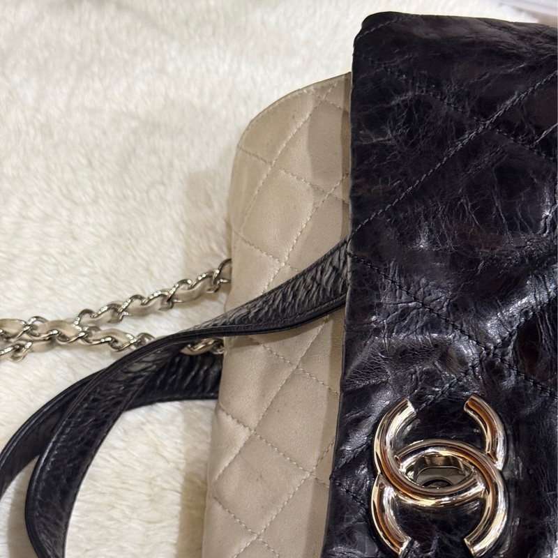 好看的實用款🖤CHANEL 香奈兒 蠟光牛皮 黑色肩背 手提 托特包-34