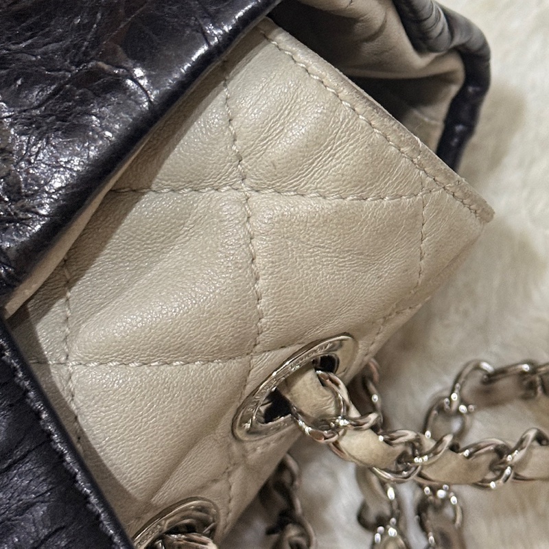 超值得!好看的實用款🖤正版長腿kitty一起送🥰CHANEL 香奈兒 蠟光牛皮 黑色肩背 手提 托特包-65