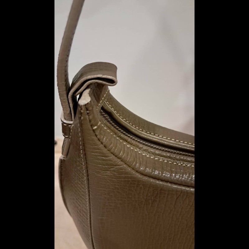 Loewe稀有皮革復古肩背腋下包-13