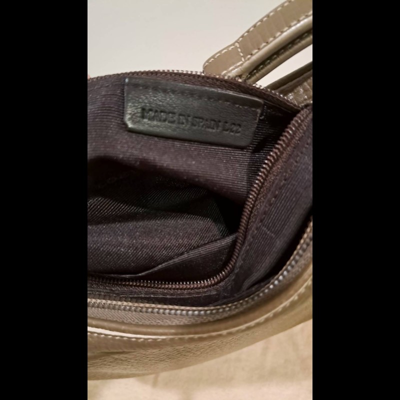 Loewe稀有皮革復古肩背腋下包-14