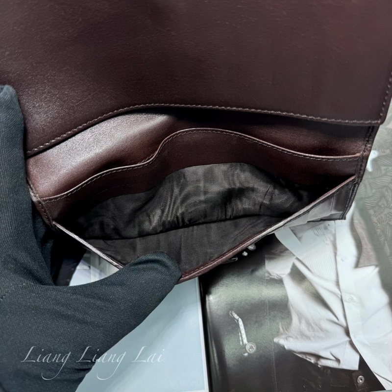 GUCCI 古馳 Guccissima 壓紋深咖啡色扣式長夾-13