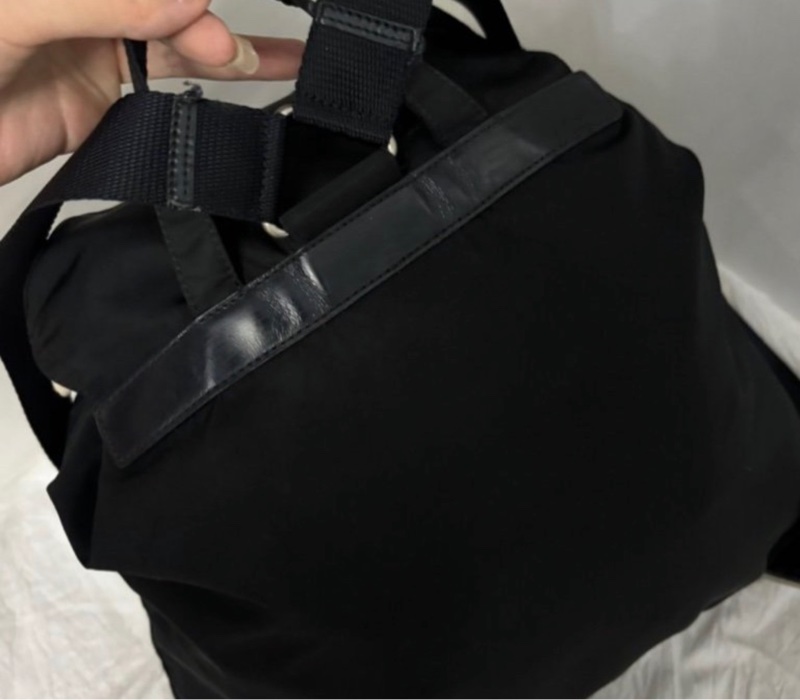 Prada 後背包 30*16*38-2