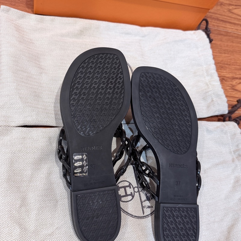 💗快閃優惠價12/24止💗全新閒置Hermes愛馬仕 豬鼻夾趾拖鞋-黑37 全網最低 🉑送禮狀態-4