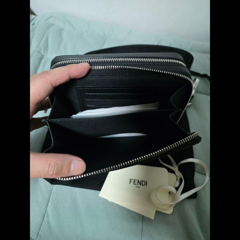 Fendi 老花相機包-6