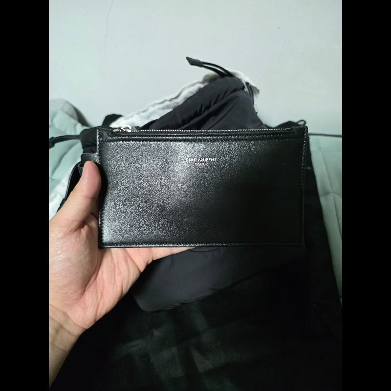 Saint Laurent YSL 尼龍束口水桶包-3