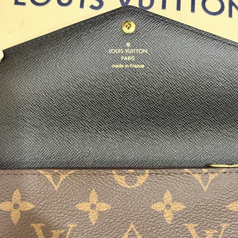 9新以上✨專櫃28900 LV晶片款 M80726長夾 皮夾 發財錢包-17