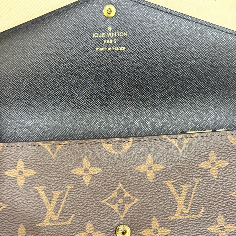 9新以上✨專櫃28900 LV晶片款 M80726長夾 皮夾 發財錢包-34