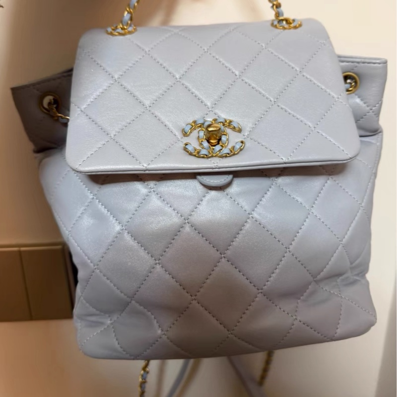 Chanel backpack 24p 24年2月包，有塵袋 芯片款98新，無護理-4