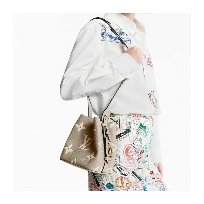 LOUIS VUITTON All In BB M13045-1