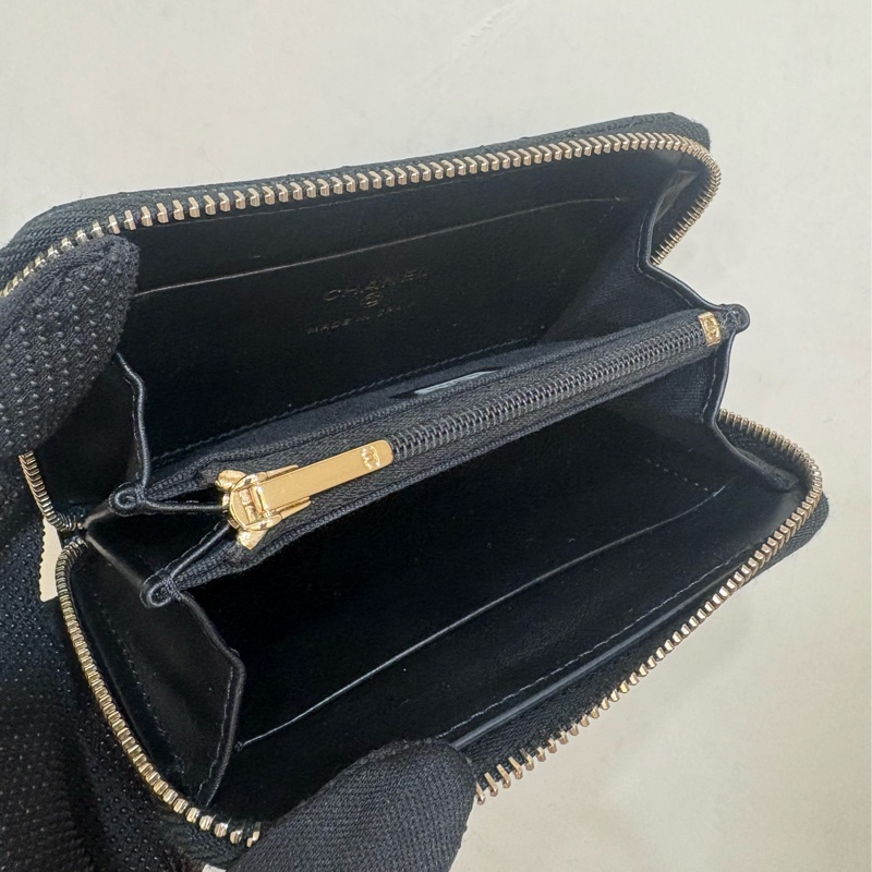 香奈兒 chanel 雙c鑲鑽大ㄇ字零錢包-4