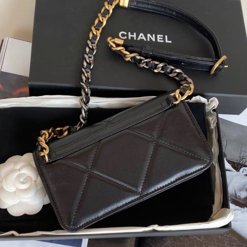 chanel 黑金羊皮19bag腰包mini woc,芯片款 17*10*4cm 98新配件塵袋盒子-1