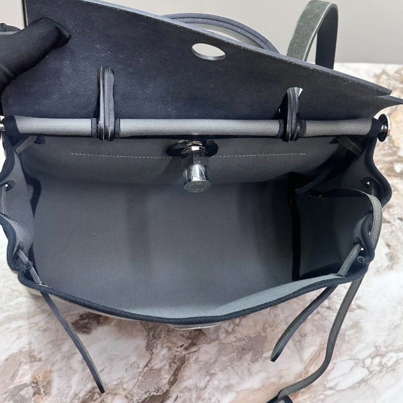 HERMES帆布拼皮herbag31  31*25*11 99新配件盒子塵袋購證吊牌鎖鑰匙 (後配肩帶）-5