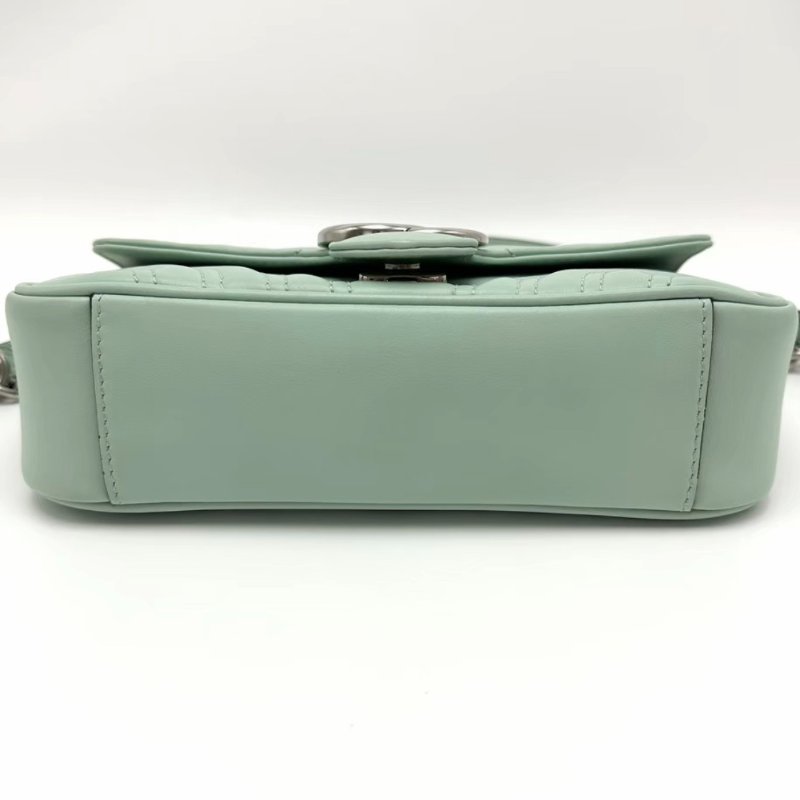 GUCCI 氣泡綠銀扣馬蒙22鏈條包22*13*6 98新配件塵袋-4