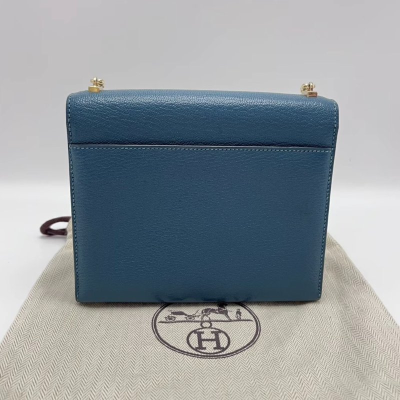 HERMES 博斯普魯斯綠色金扣山羊皮mini verrou手槍包17*13*4 98新配件盒子塵袋-4