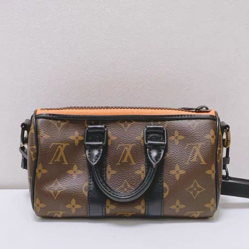 Lv秀款稻草人keepall xs 肩背斜背包20.5*9*12.5 98新配件塵袋-2