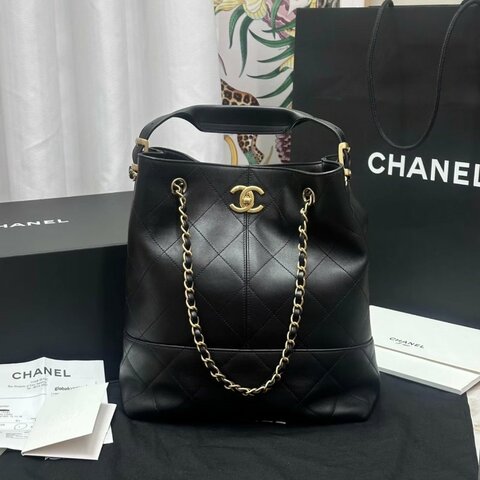 CHANEL黑金25A竪版hobo手提肩背包27*31*12 全新閒置配件盒子塵袋購證