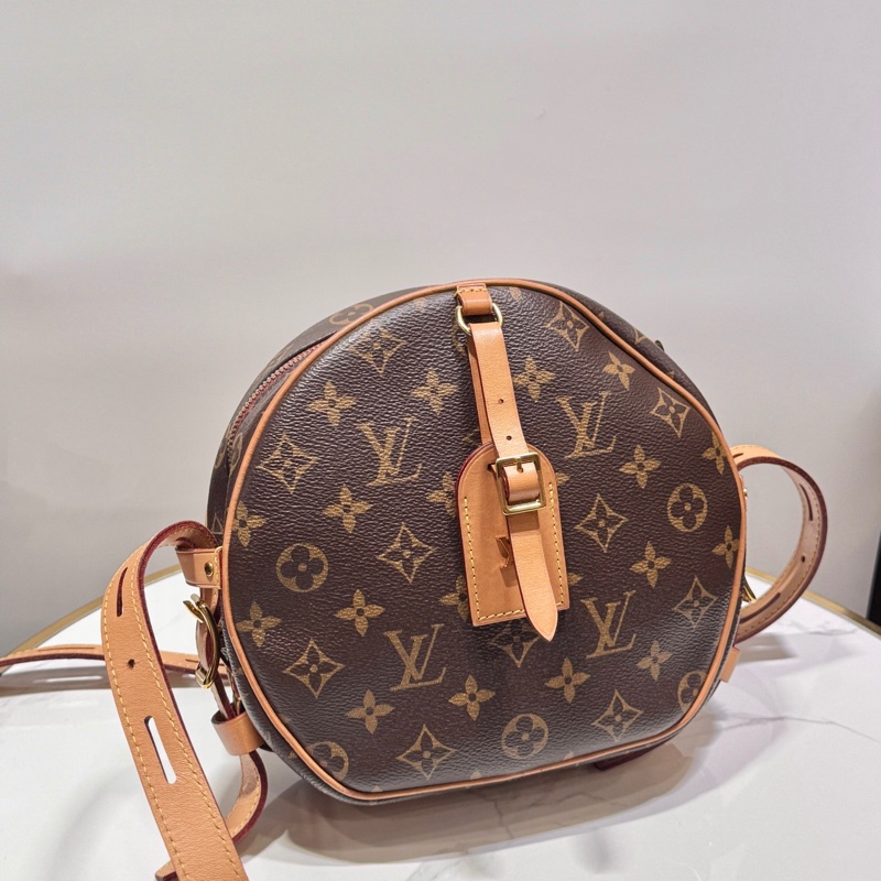 LV/路易威登 大號經典老花軟餅包單肩斜挎圓-0