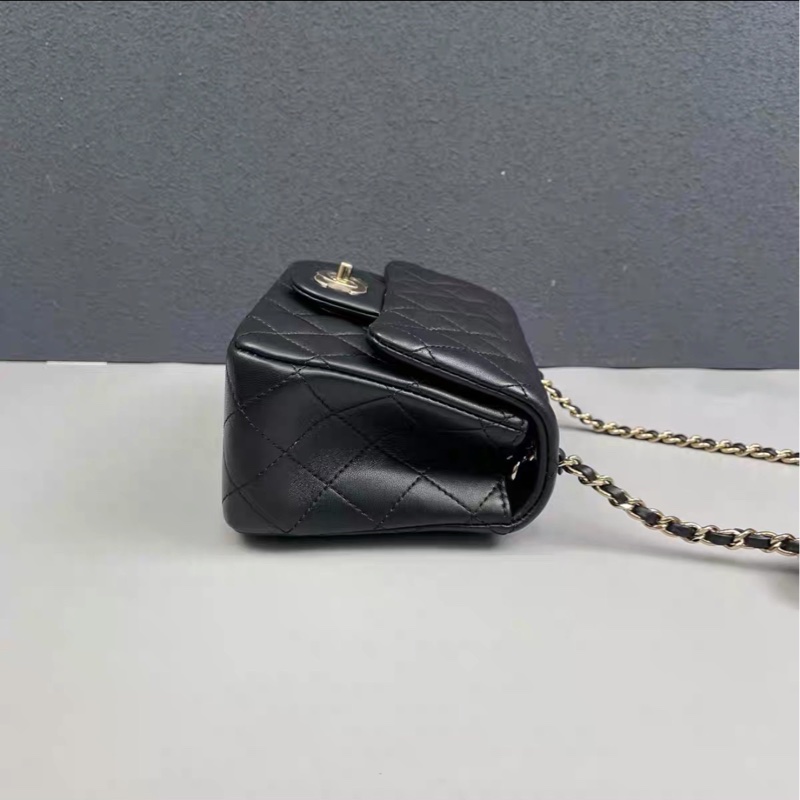 獨特限量款🈶購證😍Chanel香奈兒早春渡假系列黑金全皮足球方胖子鏈條包⚽️-9