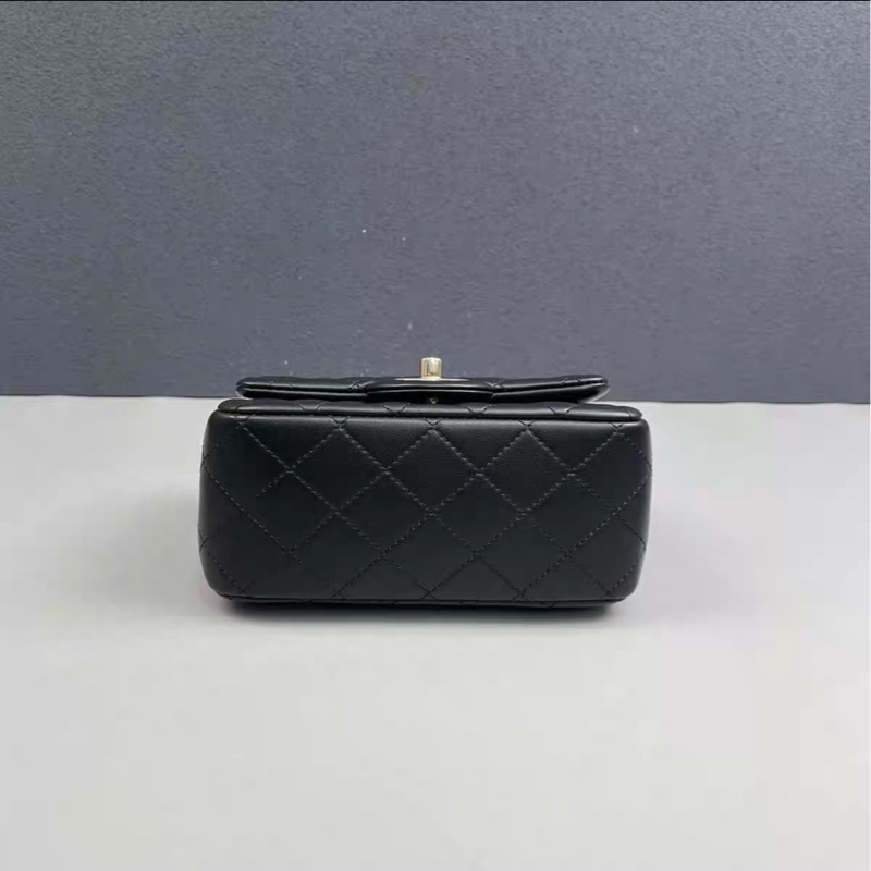 獨特限量款🈶購證😍Chanel香奈兒早春渡假系列黑金全皮足球方胖子鏈條包⚽️-10