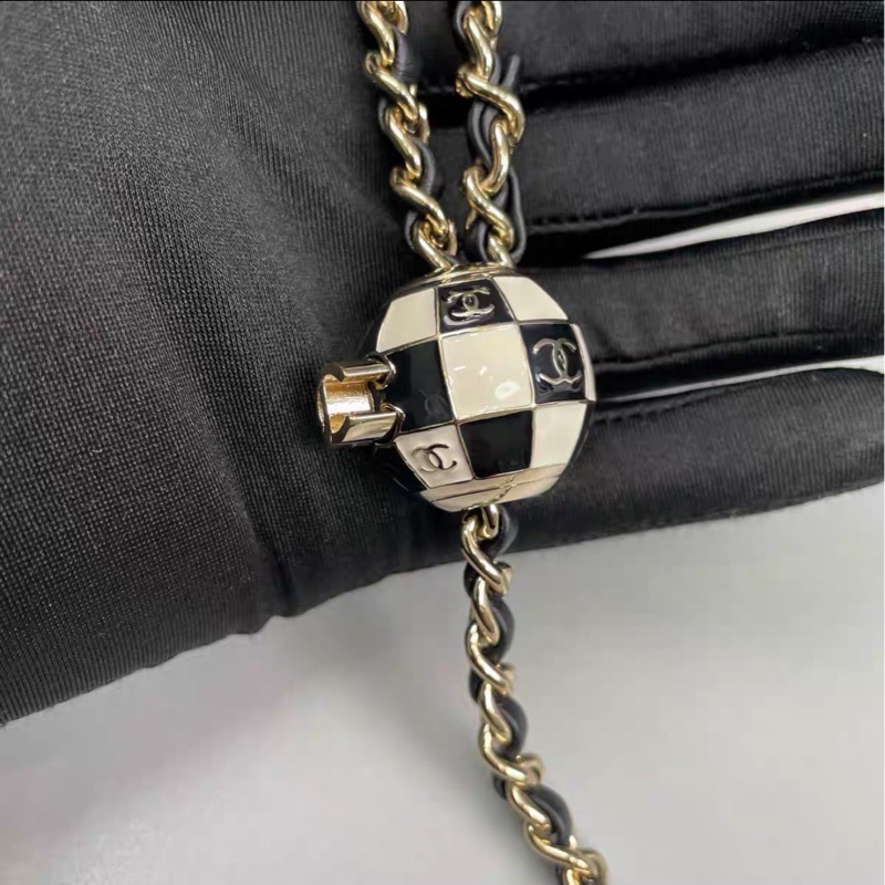 獨特限量款🈶購證😍Chanel香奈兒早春渡假系列黑金全皮足球方胖子鏈條包⚽️-13