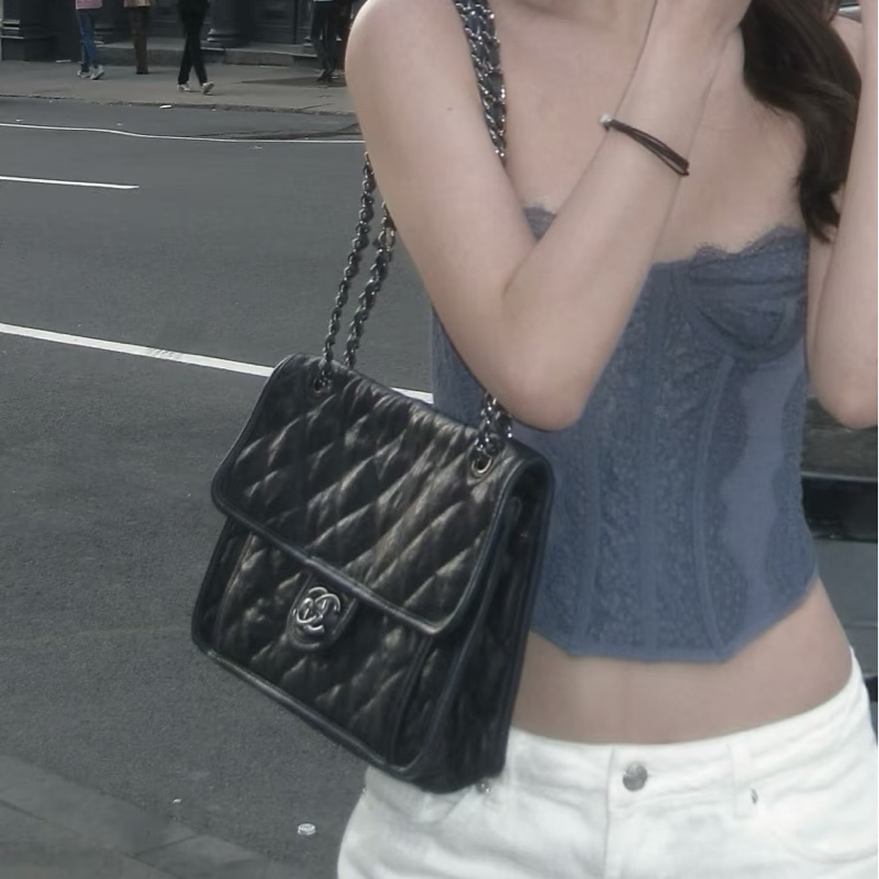 經典絕美款🤩Chanel黑銀季節款CF單肩斜挎鏈條包⛓️-2