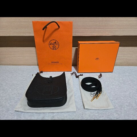 愛馬仕 HERMÈS

Evelyne 16 mini Evelyne