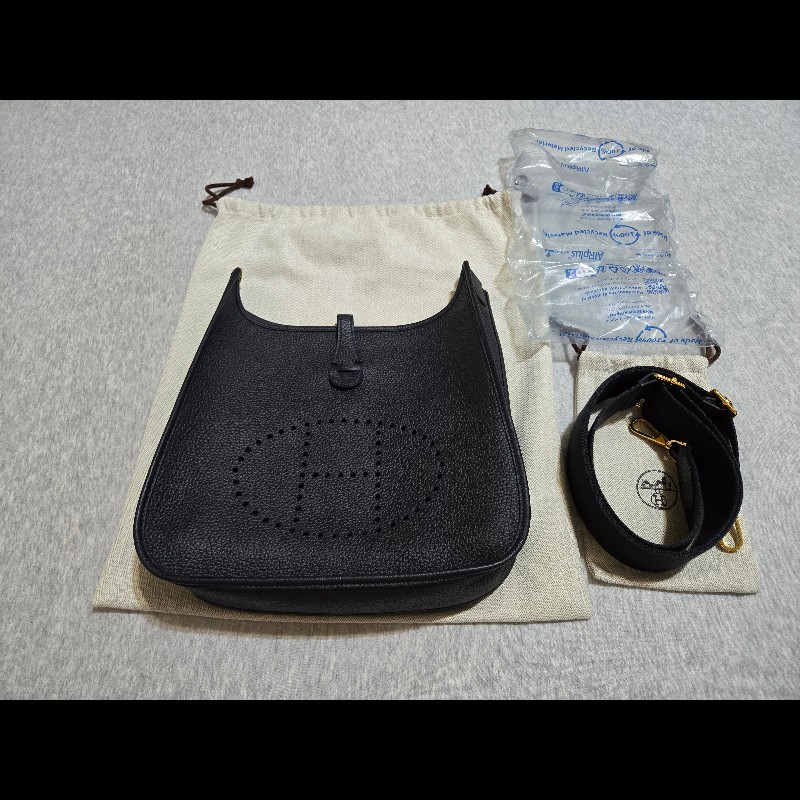 愛馬仕 Hermès
Evelyne 29-26