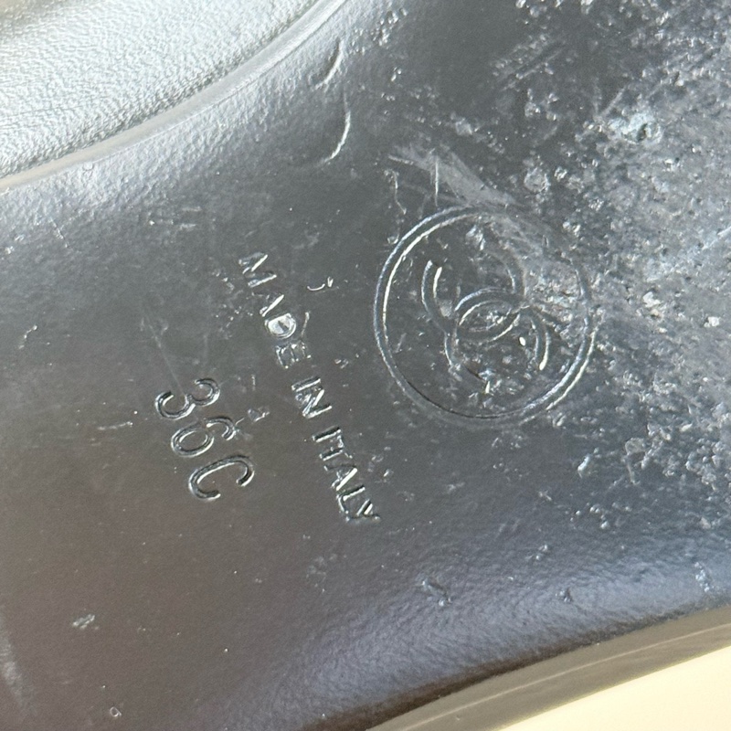 97新，CHANEL/香奈兒 純黑雕花LOGO低跟鞋 36碼-3