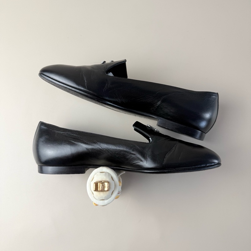 97新，CHANEL/香奈兒 純黑雕花LOGO低跟鞋 36碼-5