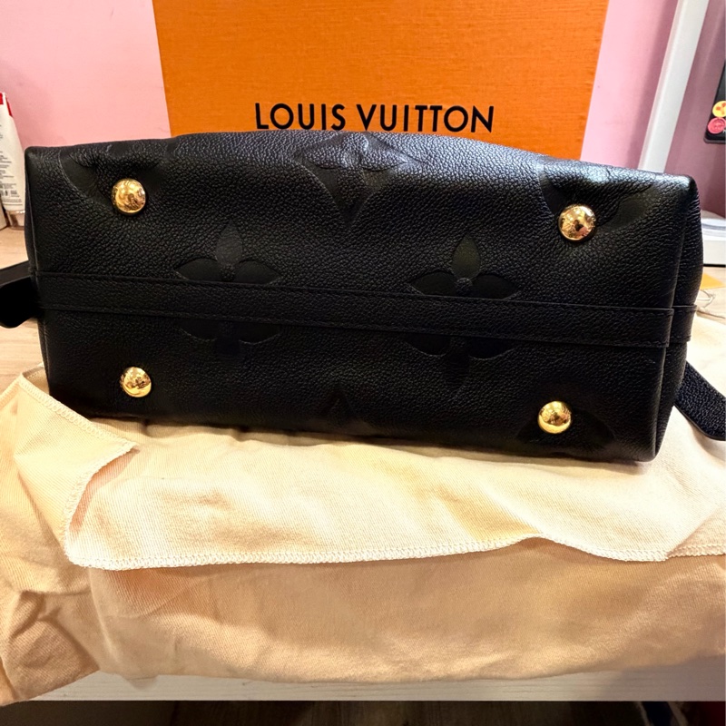 義大利🇮🇹購回（全新未使用）LV Carryall 牛皮壓紋 肩背-5