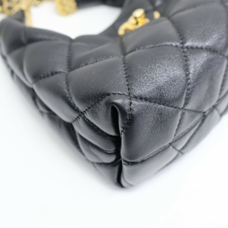 黑色羊皮 Mini Hobo 肩背包【CHANEL 香奈兒】 AS4966-9