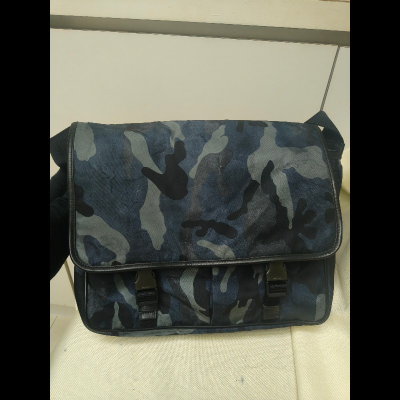 🔥年終狂降🔥【限時降價只到12/31（原23,800）】【8成新】㊣✨PRADA✨普拉達 藍色 迷彩 帆布 皮革 口袋 郵差包 肩背包 斜背包 /二手包/二手精品🌳二手樹屋🌳-1