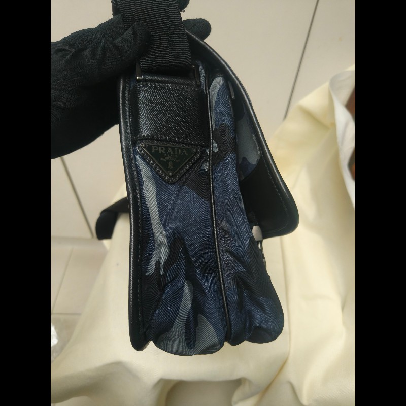 🔥年終狂降🔥【限時降價只到12/31（原23,800）】【8成新】㊣✨PRADA✨普拉達 藍色 迷彩 帆布 皮革 口袋 郵差包 肩背包 斜背包 /二手包/二手精品🌳二手樹屋🌳-4