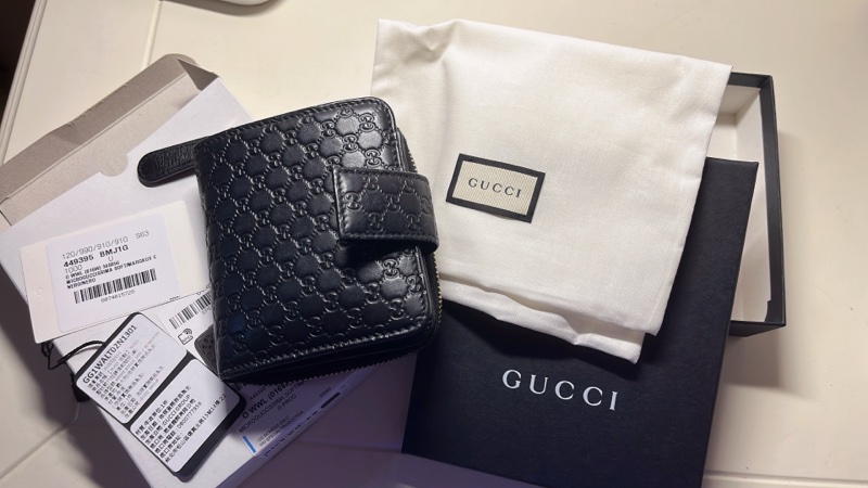 GUCCI近九成新短夾-0